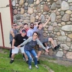 Meet your Posher, Troy